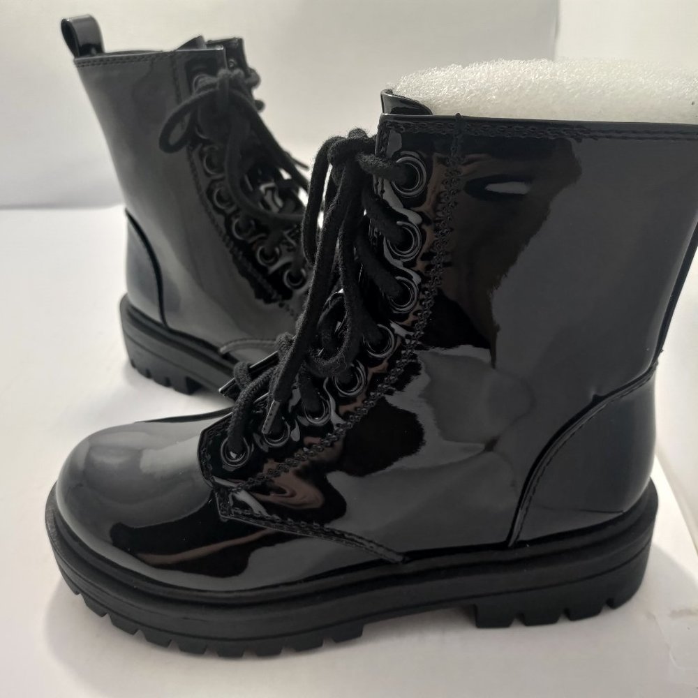 FIRM Lace Up Ankle Boots Black Patent